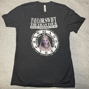 Taylor Swift Eras Tour T-Shirt Women's M